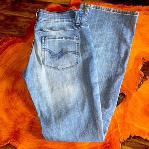 Wrangler boot cut jeans have only been worn once in excellent condition.
